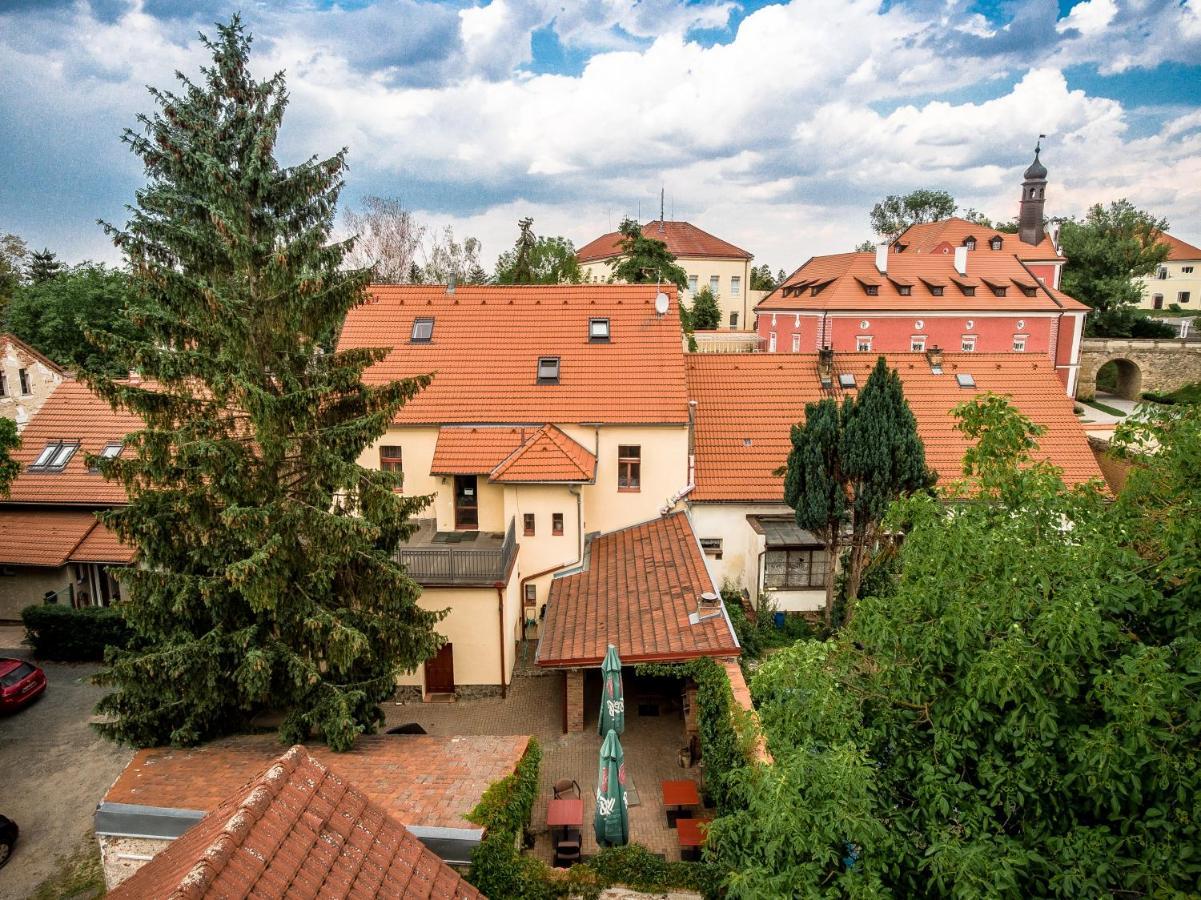 Antonio Residence Škvorec Esterno foto